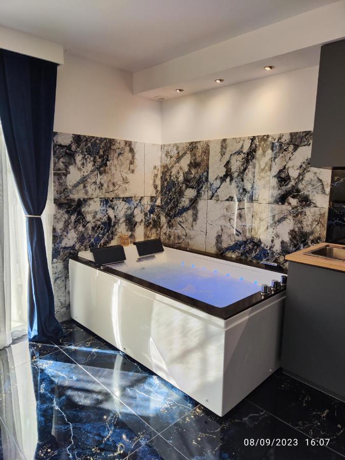 Studio Avec Jaccuzzi Saintry-sur-Seine Εξωτερικό φωτογραφία