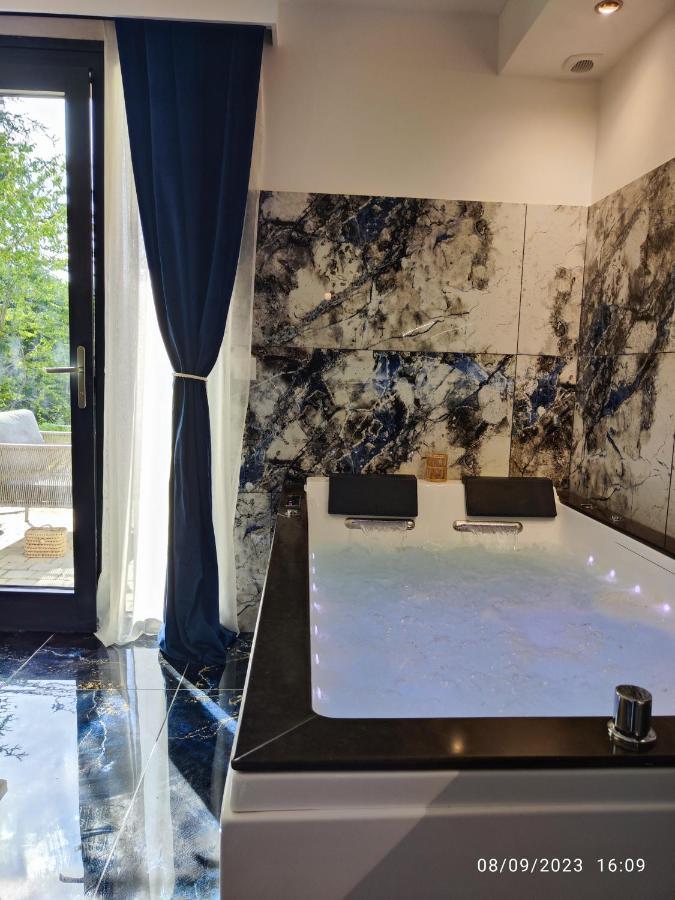 Studio Avec Jaccuzzi Saintry-sur-Seine Εξωτερικό φωτογραφία